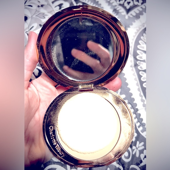 Charlotte Tilbury Other - Charlotte Tilbury Airbrush Flawless Micro Powder in shade 2 Medium/Moyen